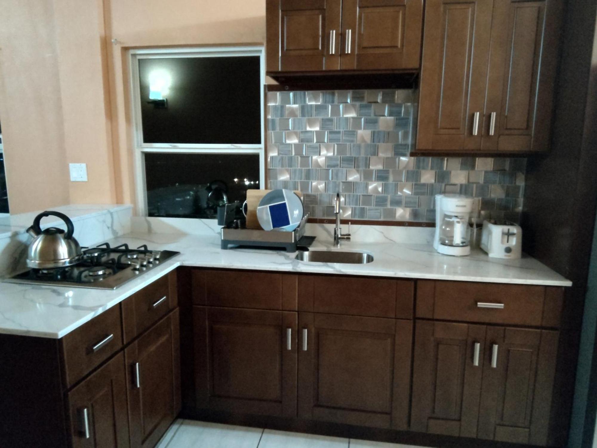 Zeus Estate Guesthouse St. John's المظهر الخارجي الصورة