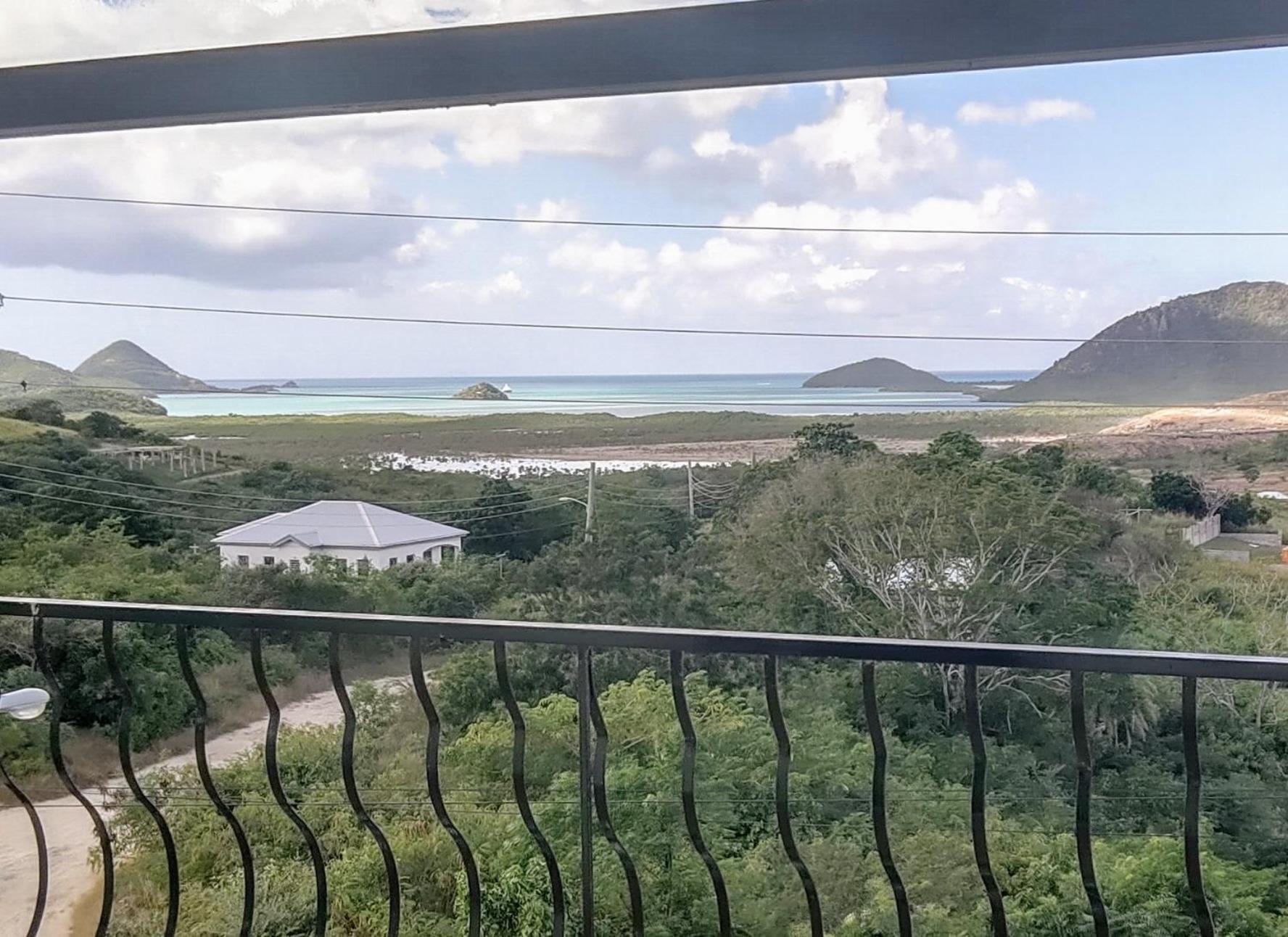 Zeus Estate Guesthouse St. John's المظهر الخارجي الصورة