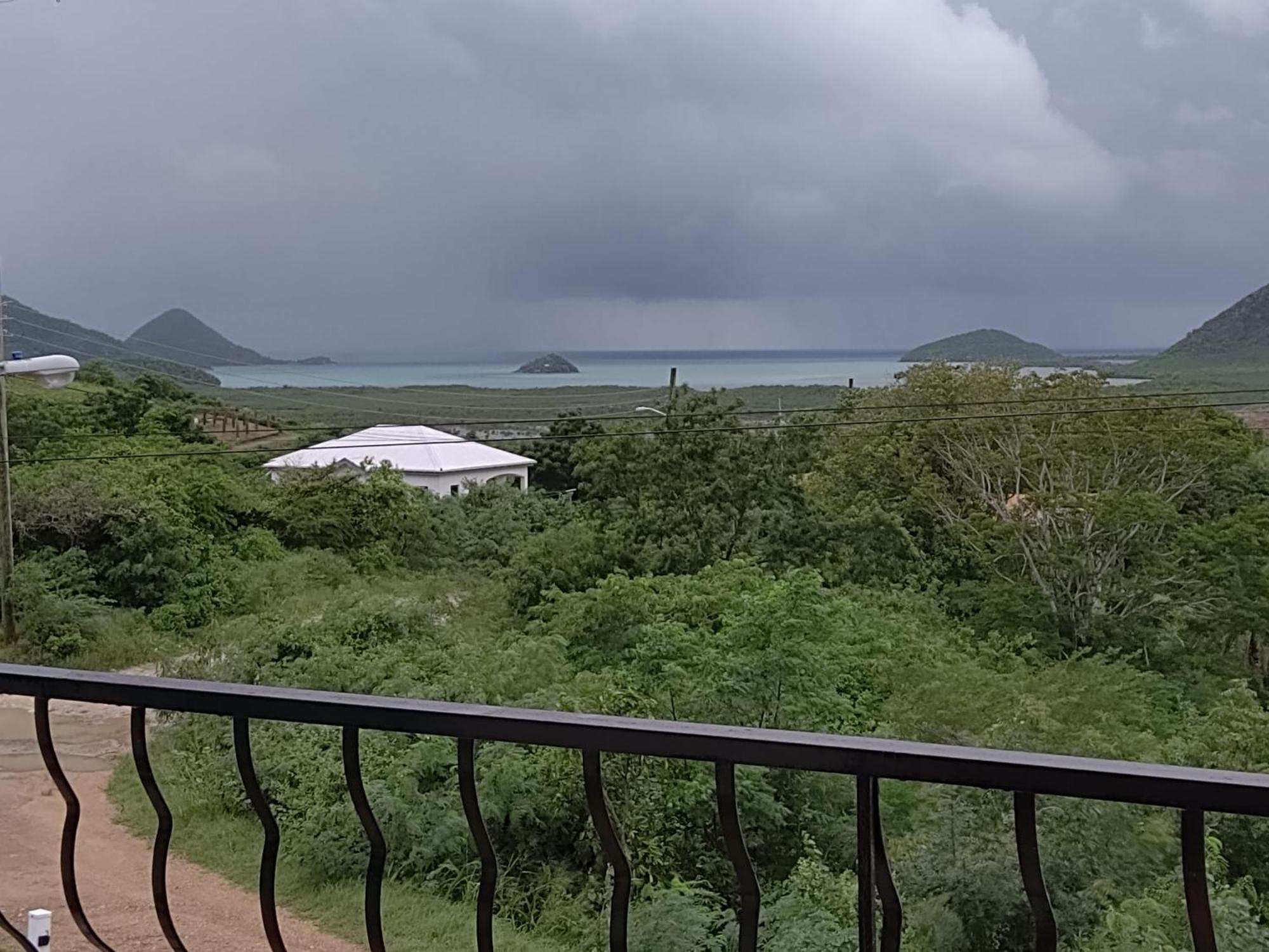 Zeus Estate Guesthouse St. John's المظهر الخارجي الصورة
