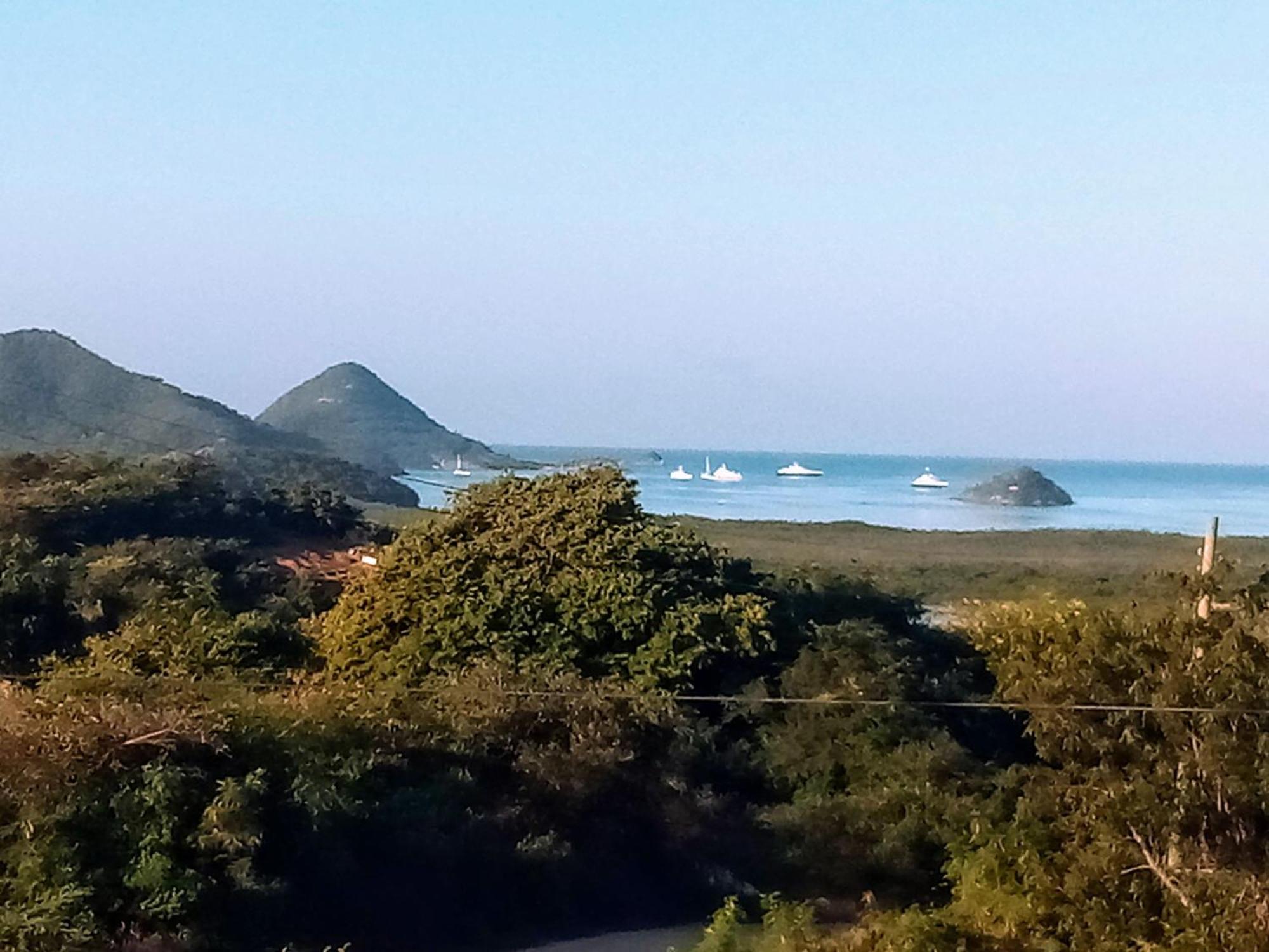 Zeus Estate Guesthouse St. John's المظهر الخارجي الصورة