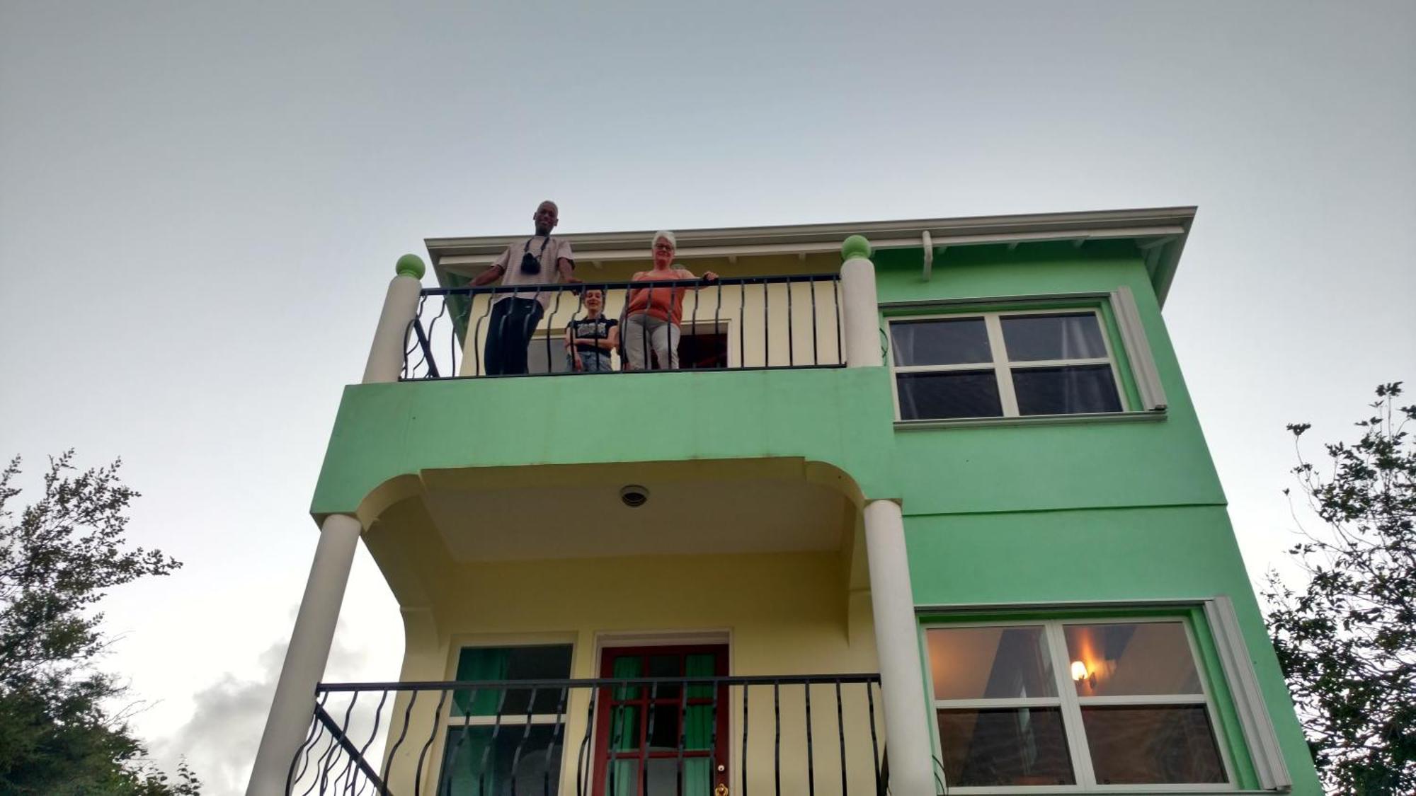Zeus Estate Guesthouse St. John's المظهر الخارجي الصورة